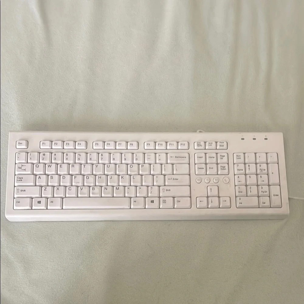 Keyboard with Numeric Keypad